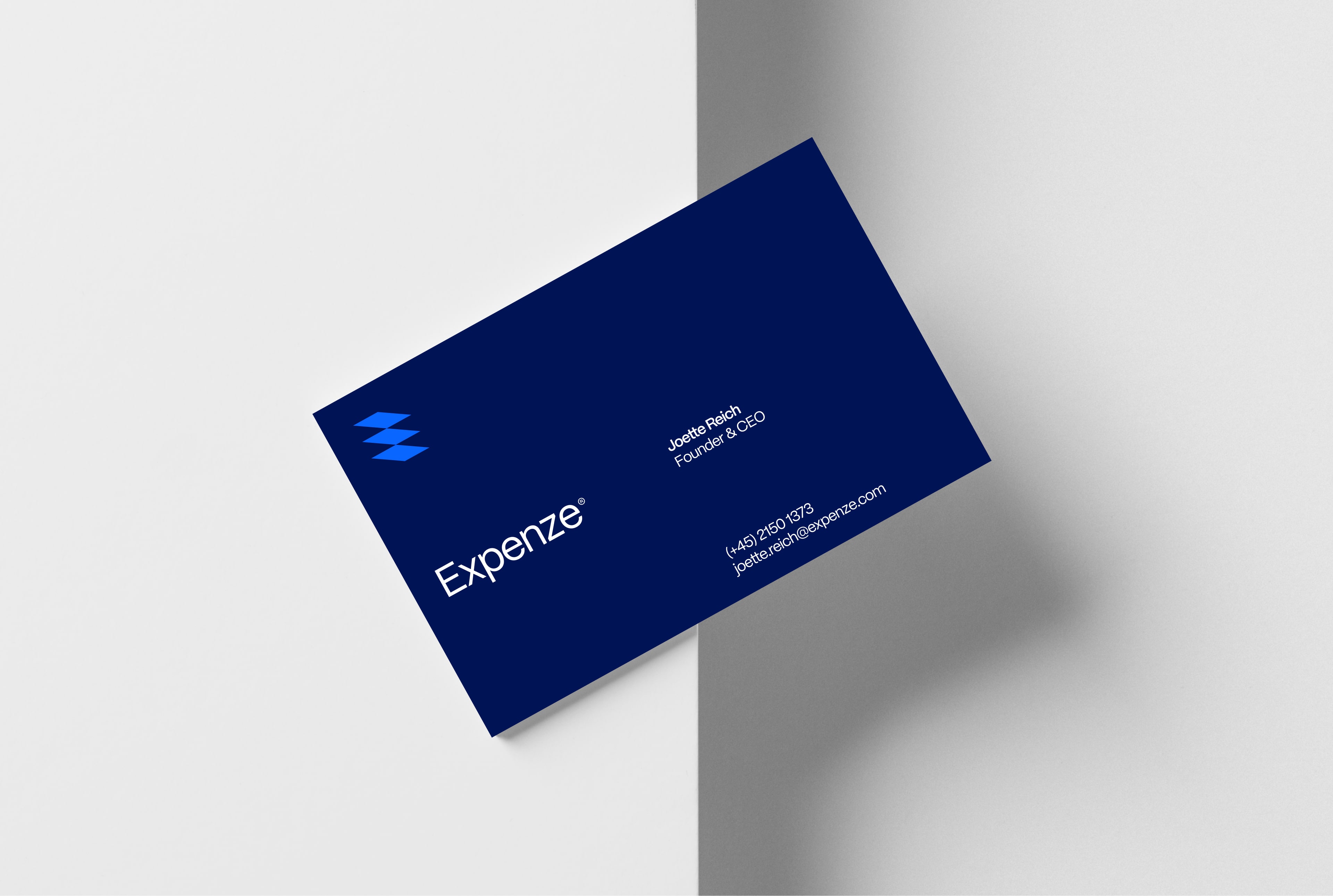 Expenze